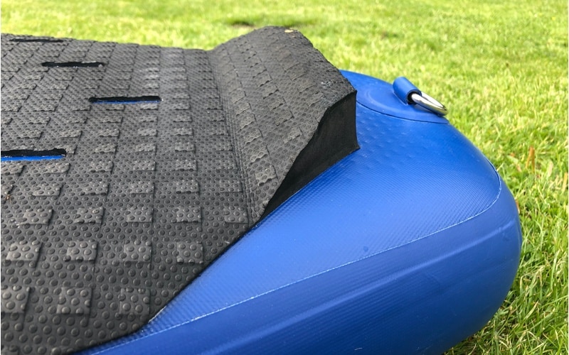 Heck des Aztron Urono mit Kickpad